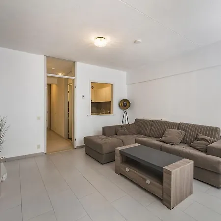 Διαμέρισμα Pleasant Near The *